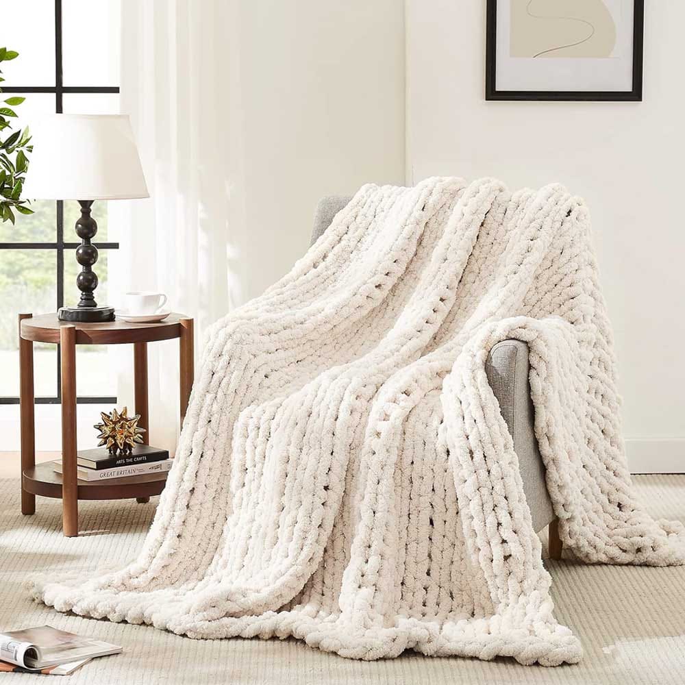 Chunky Knit Blanket Throw - A Cuddle For A Best Friend