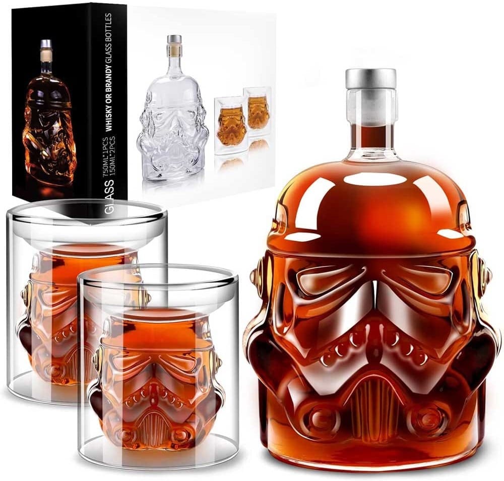 Stormtrooper Whiskey Carafe with 2 Glasses